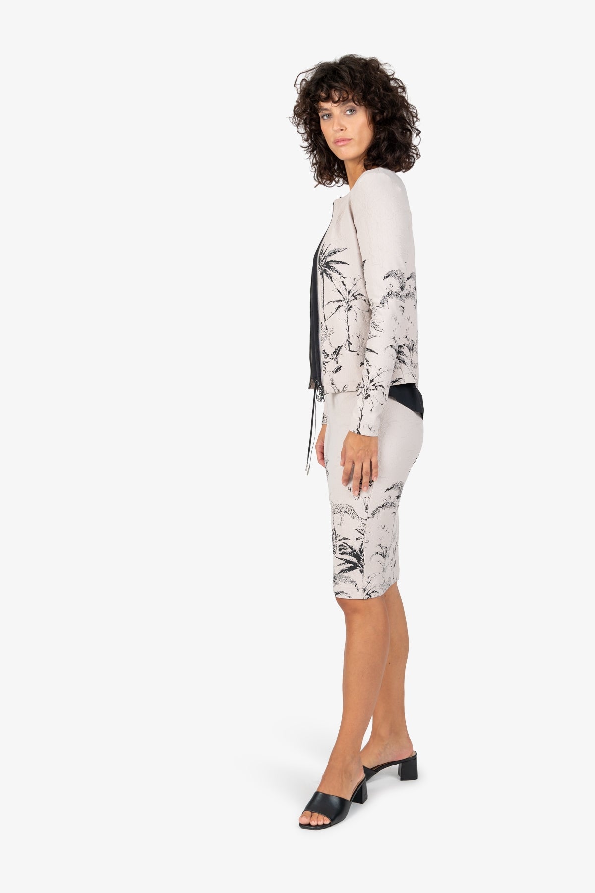Round-neck Jersey Jacket