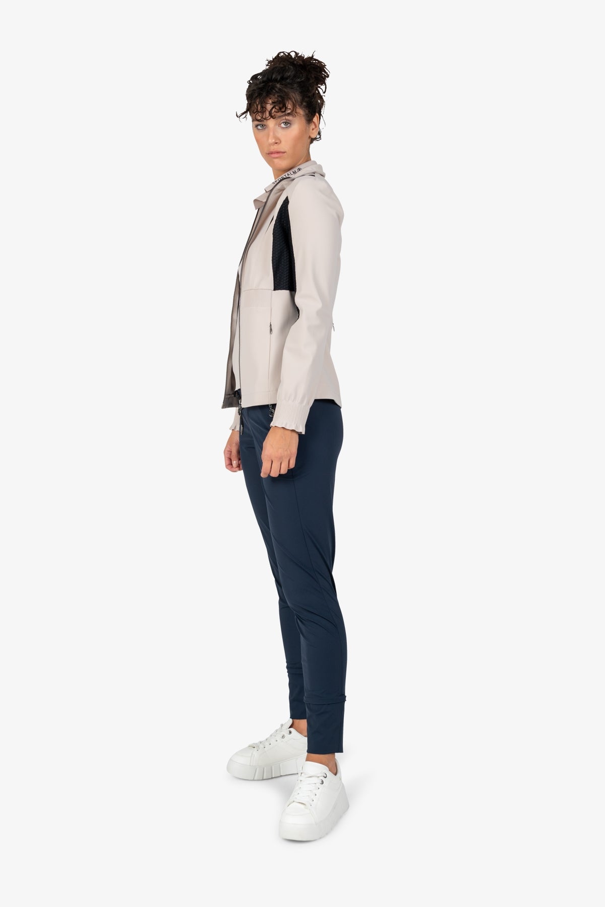 Golf Jacket with Stand-up Collar