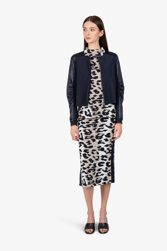 Short Round-Necked Jacket
