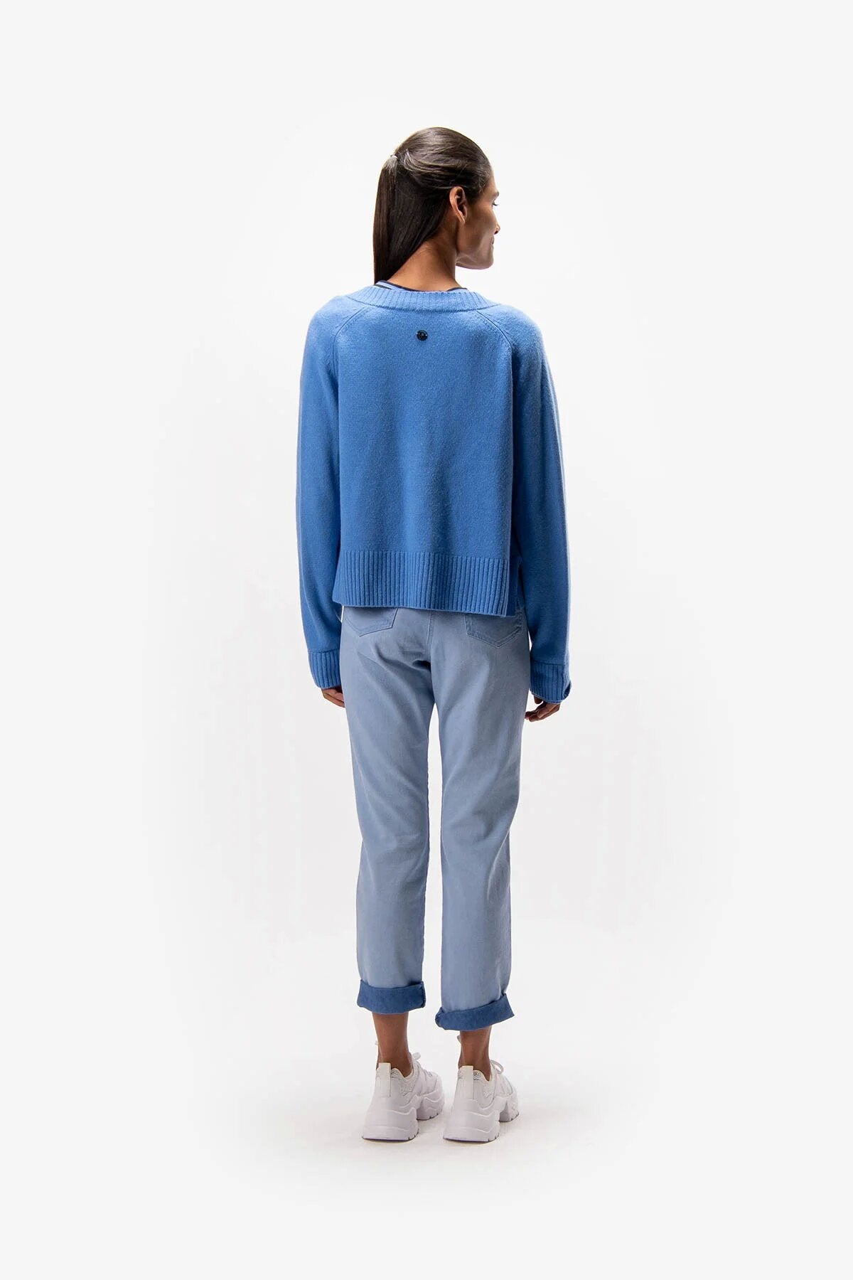 V领插肩袖针织开衫