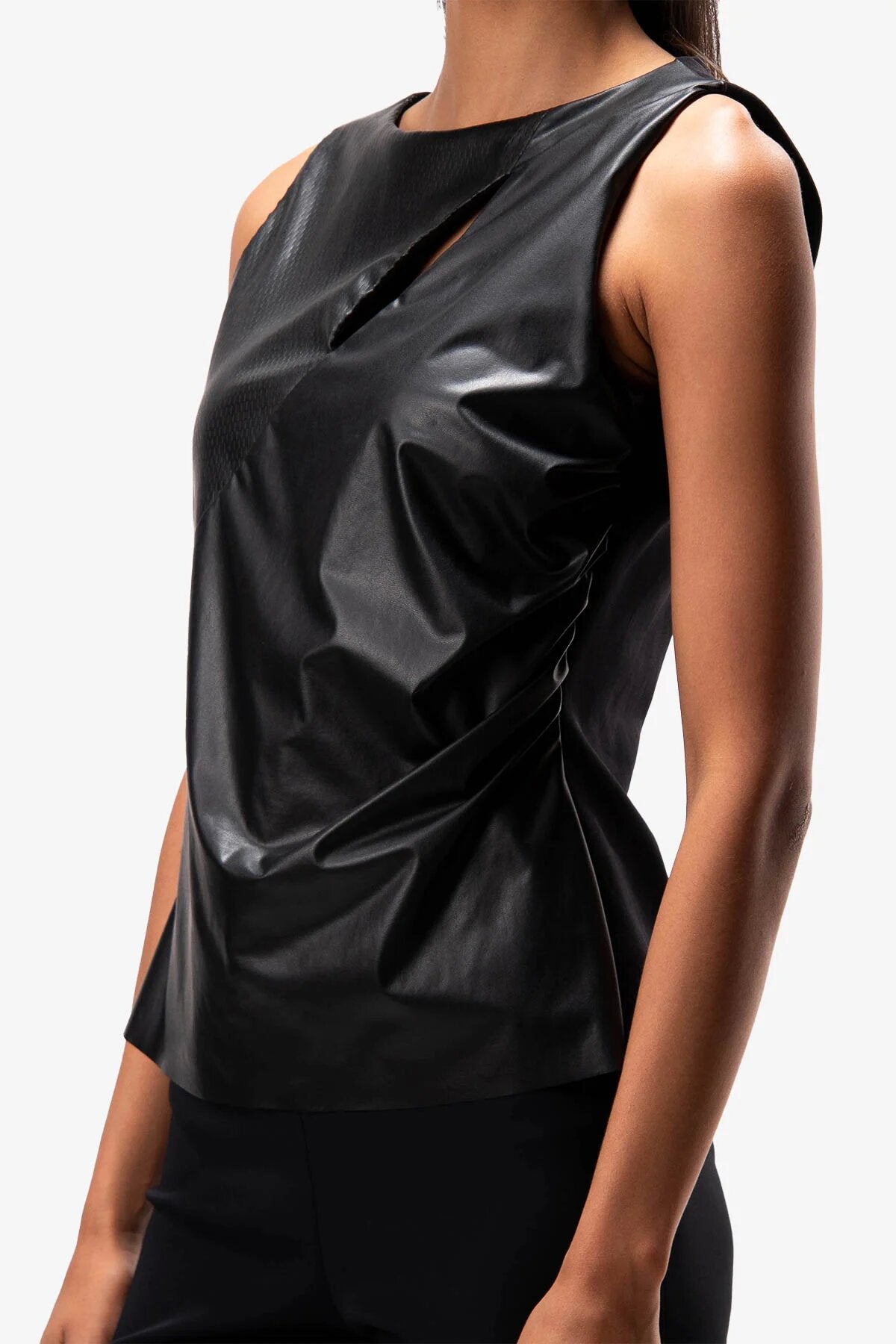 镂空缩褶无袖上衣