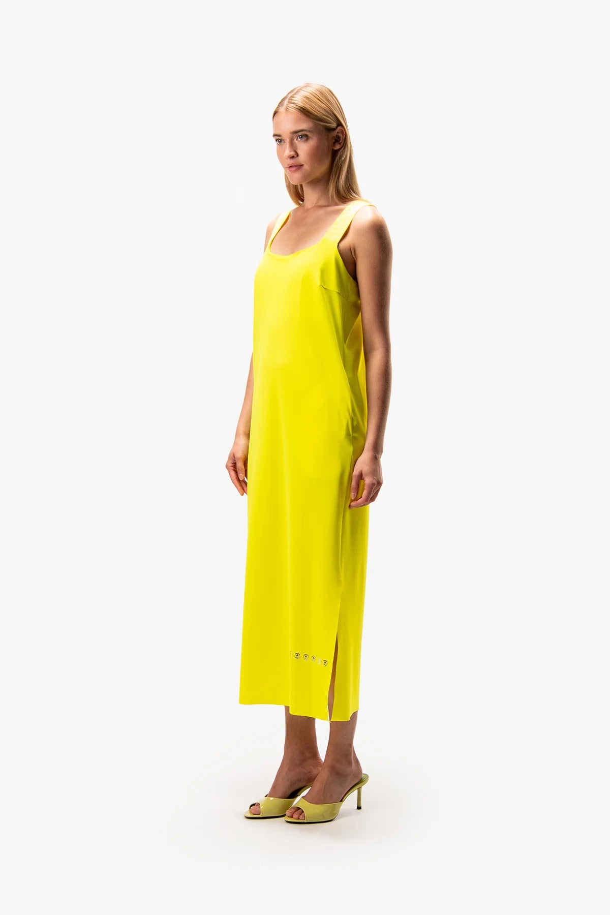 Sleeveless Dress with Round Neckline