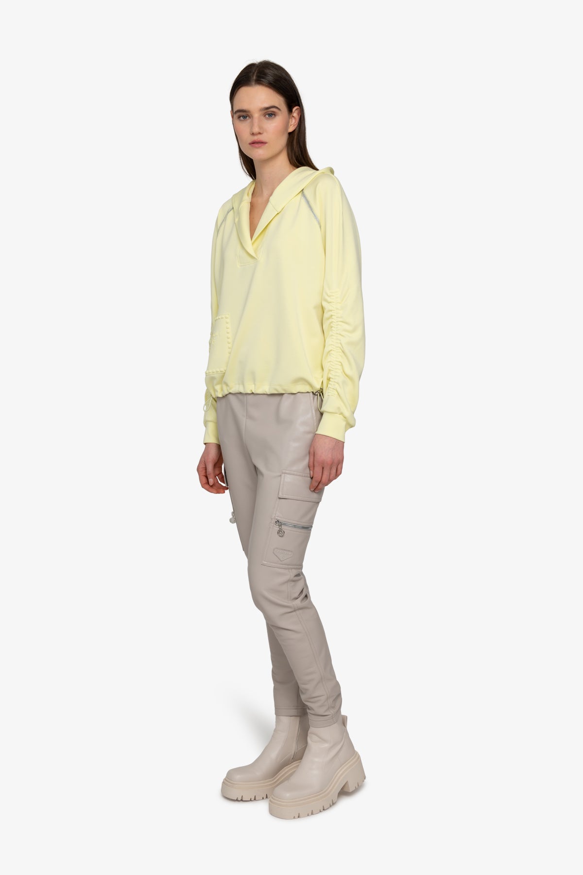 缩褶衣袖连帽休闲上衣