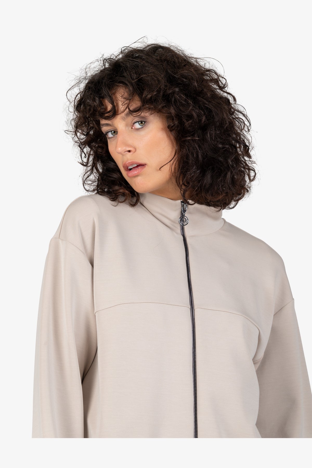 抽绳拉链立领夹克