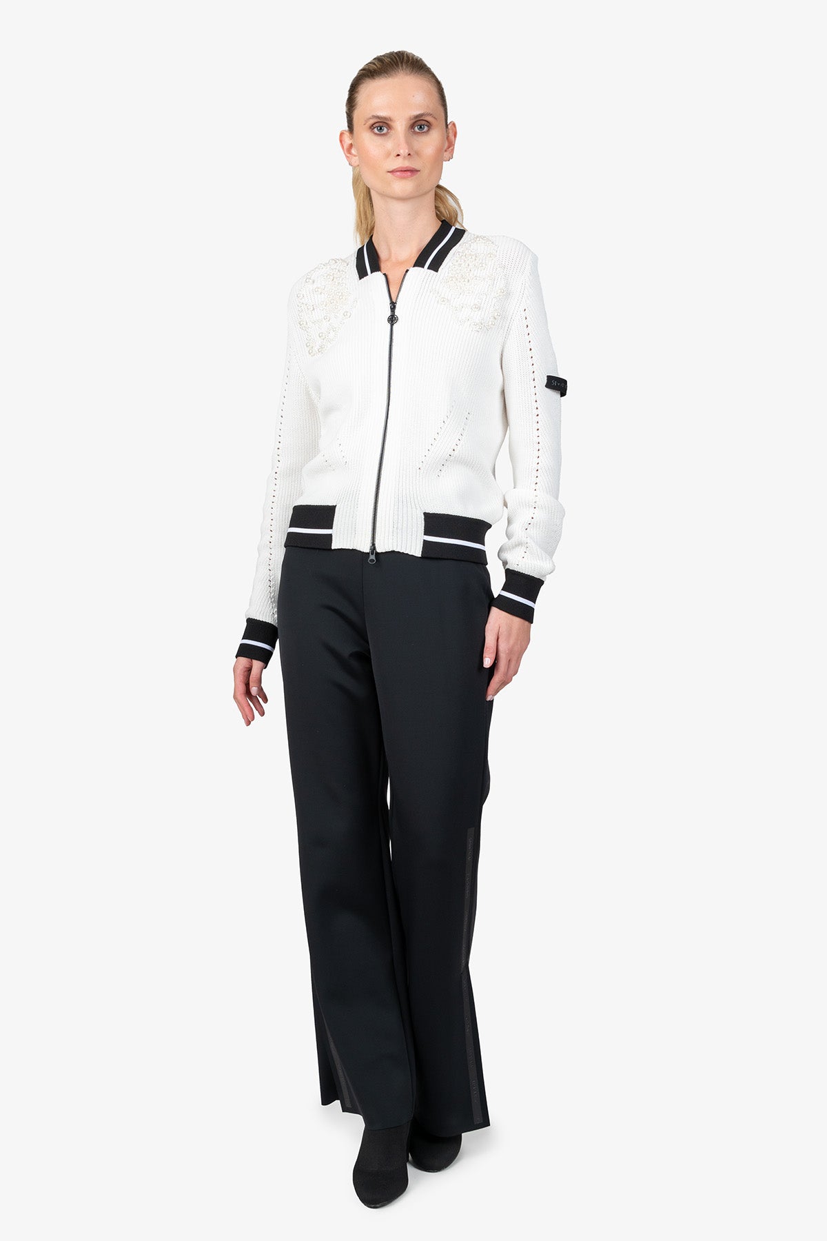 撞色条纹饰边珍珠刺绣针织开衫