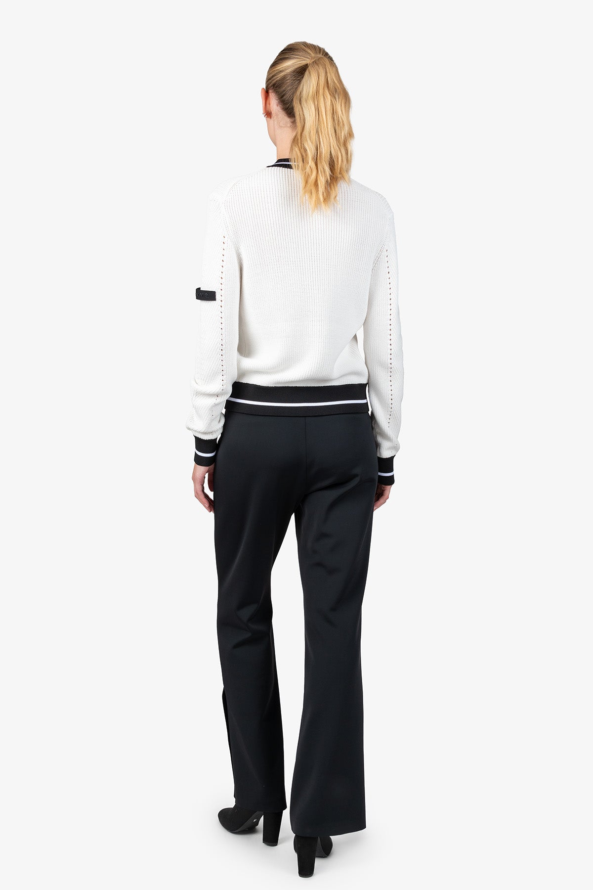 撞色条纹饰边珍珠刺绣针织开衫