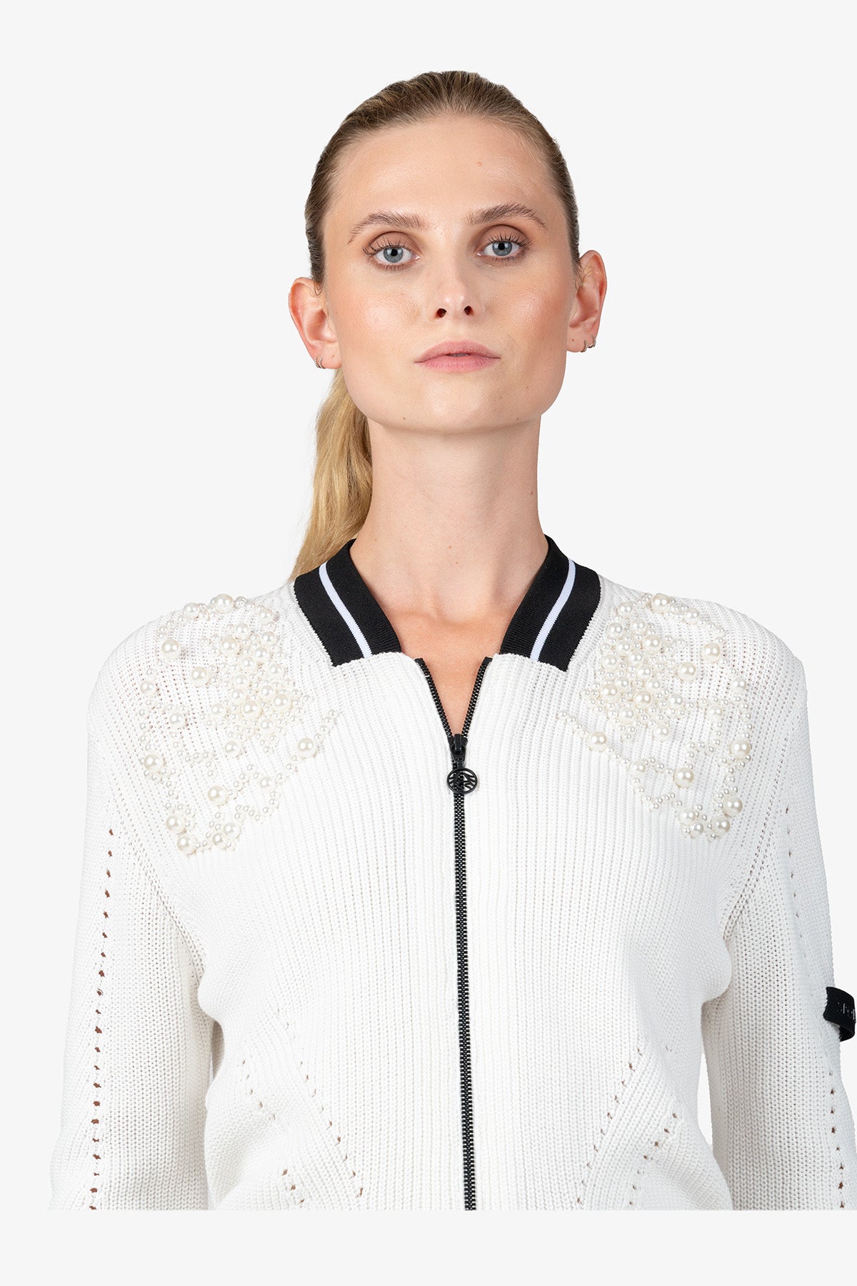 撞色条纹饰边珍珠刺绣针织开衫