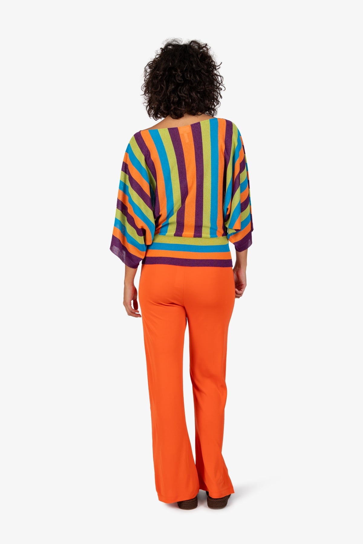 一字領彩色條紋針織上衣