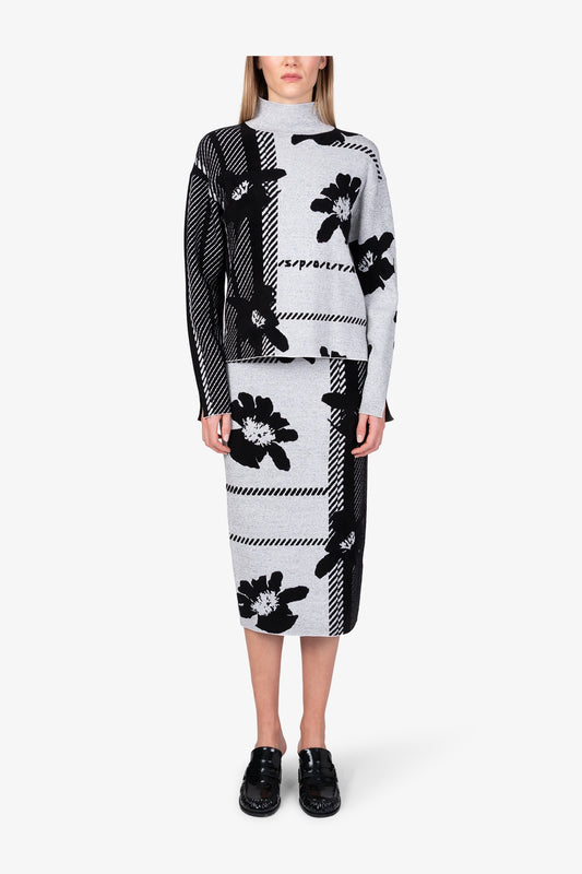 Jumper in Abstract Check Jacquard