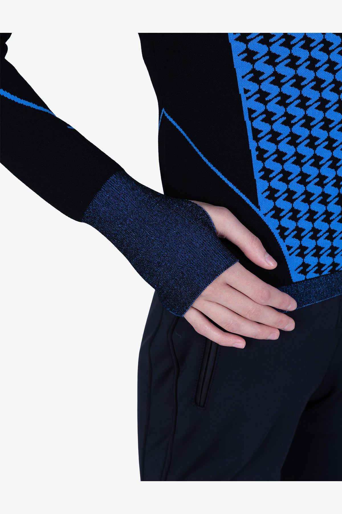 撞色嵌花条纹拉链立领针织套头衫