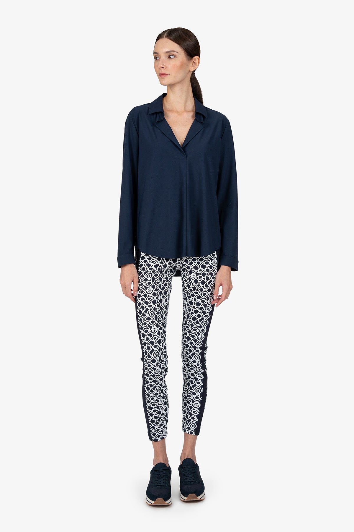 衬衫领套头衬衫