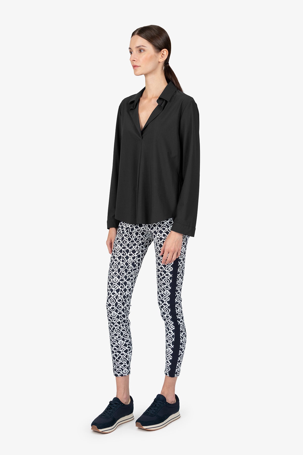 衬衫领套头衬衫