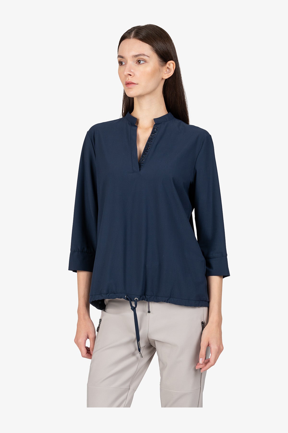 水鑽裝飾V型小立領休閒上衣