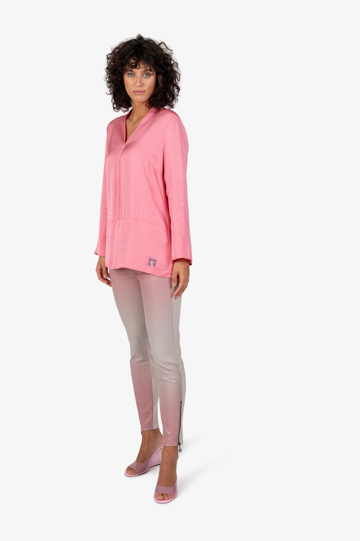 深V小立領長袖上衣