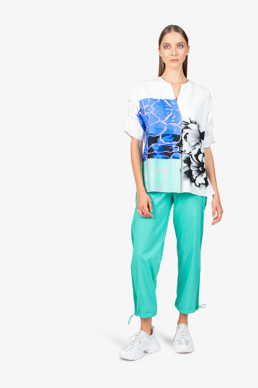 V領印花短袖袖上衣