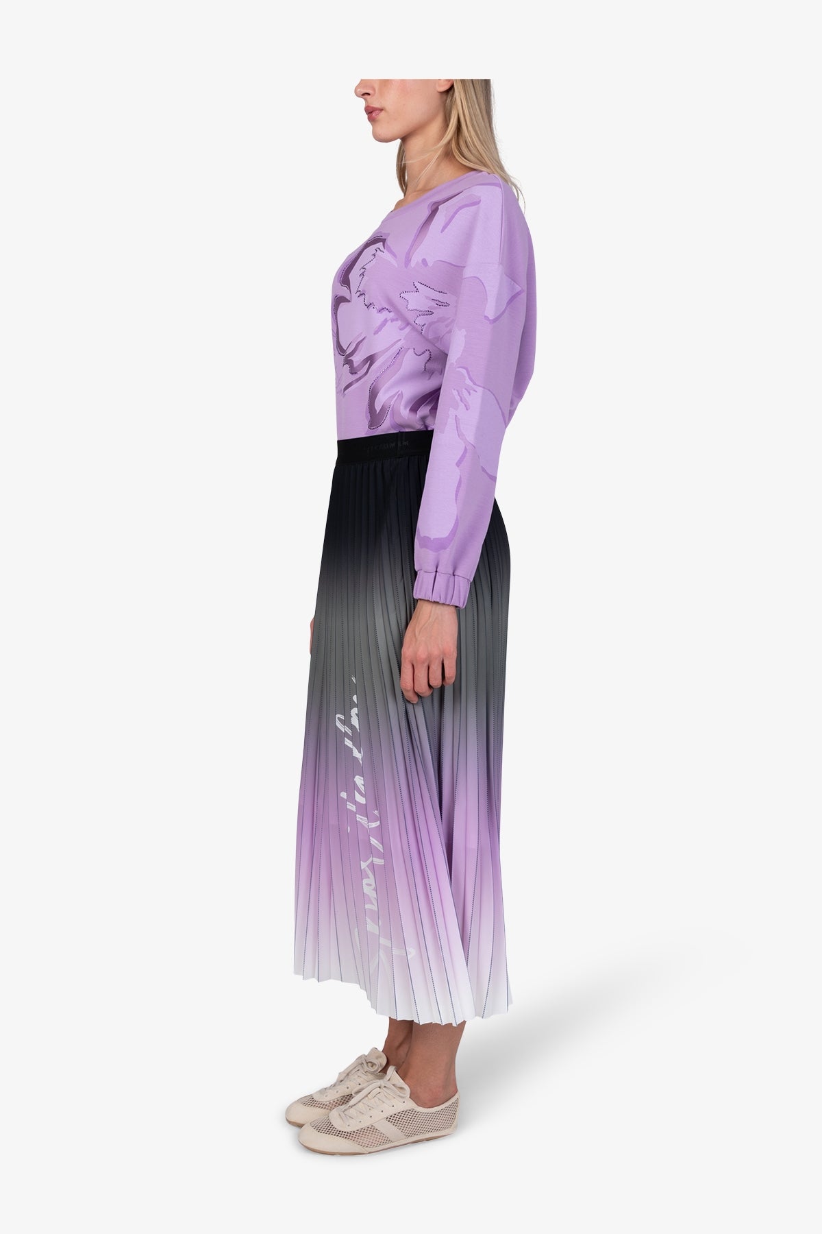Skirt in Fine Pleated Fabric