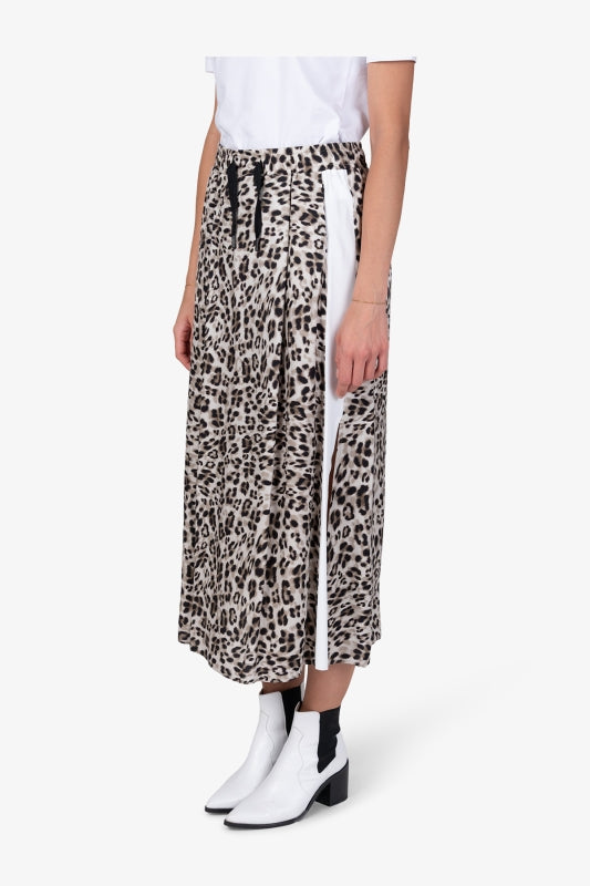 Sporty Skirt in Leo Design