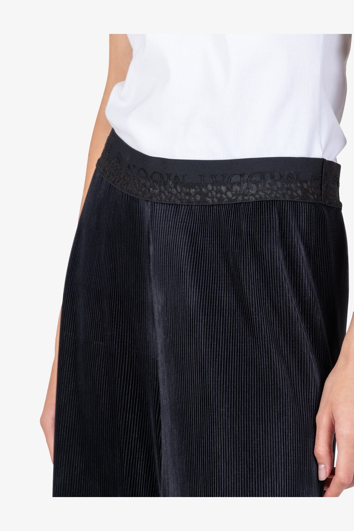 鬆緊腰壓褶闊腿褲