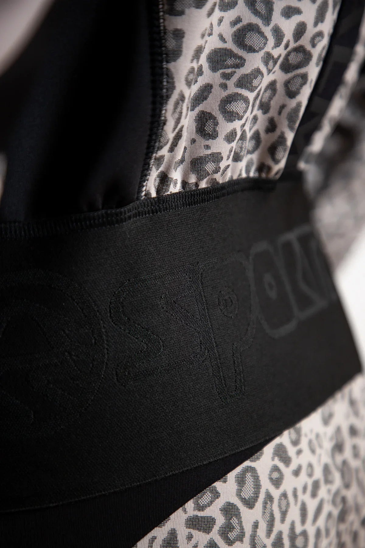 Jacket with Leo Jacquard