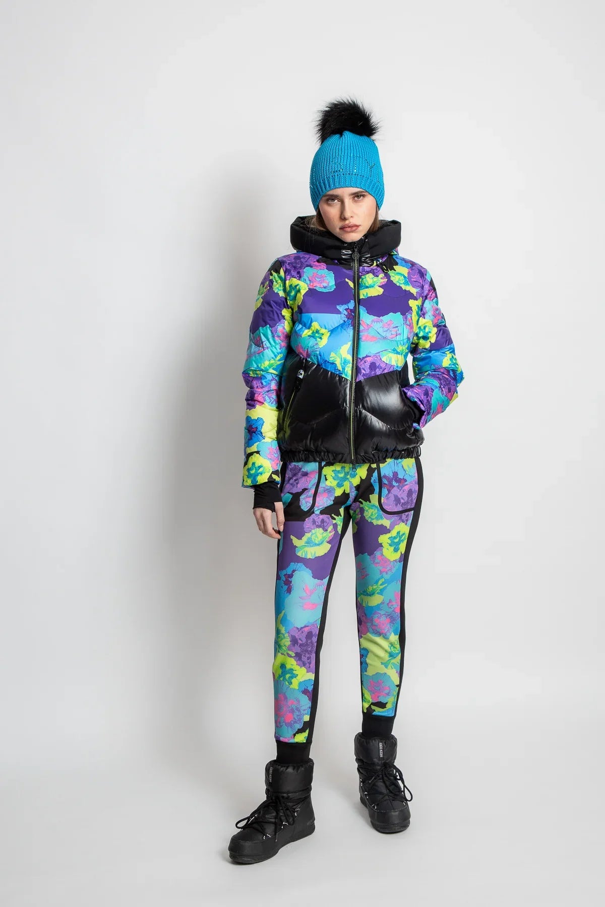 Pants with Colorful Floral Print