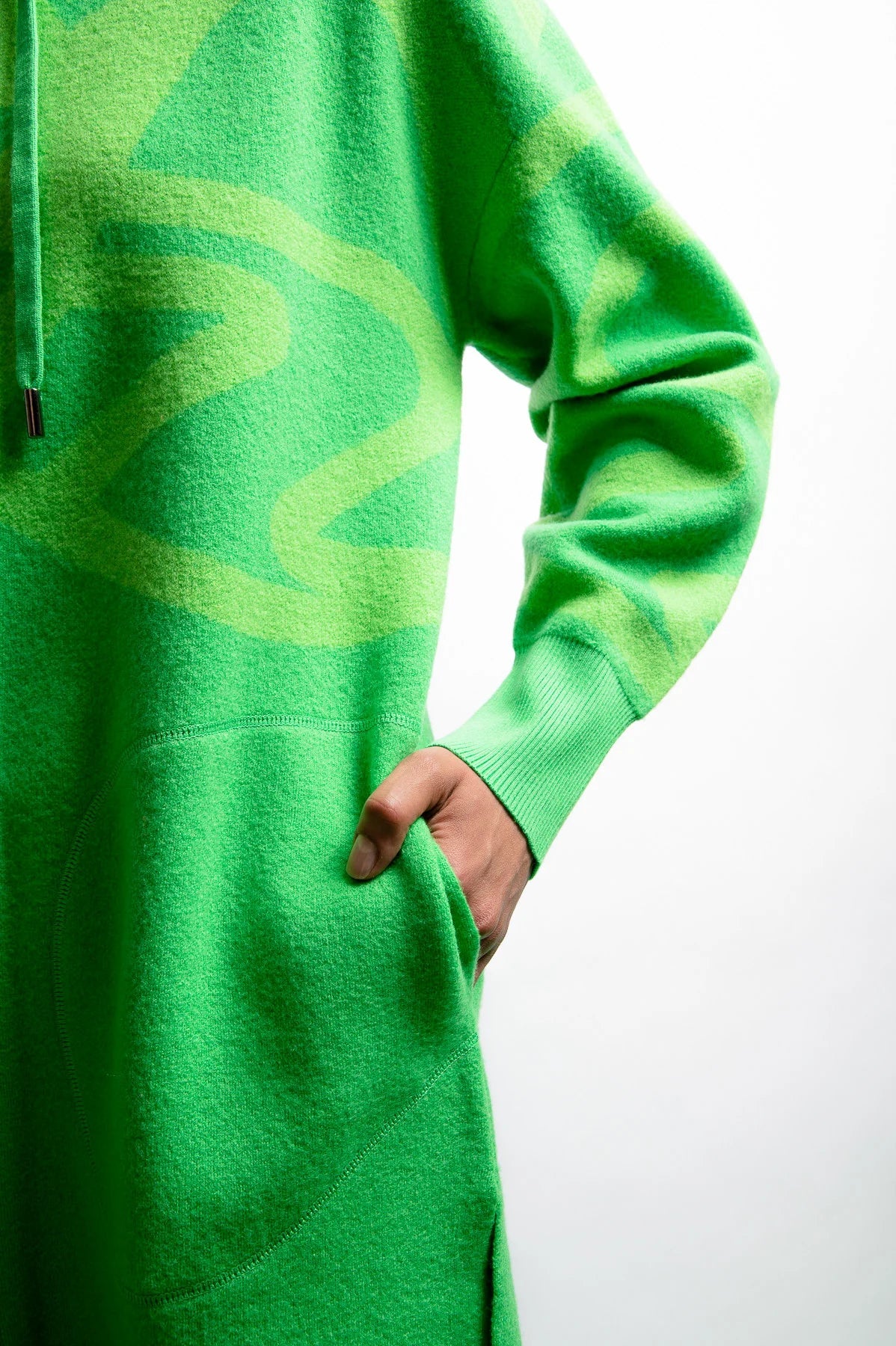 金屬風帽羊毛大衣