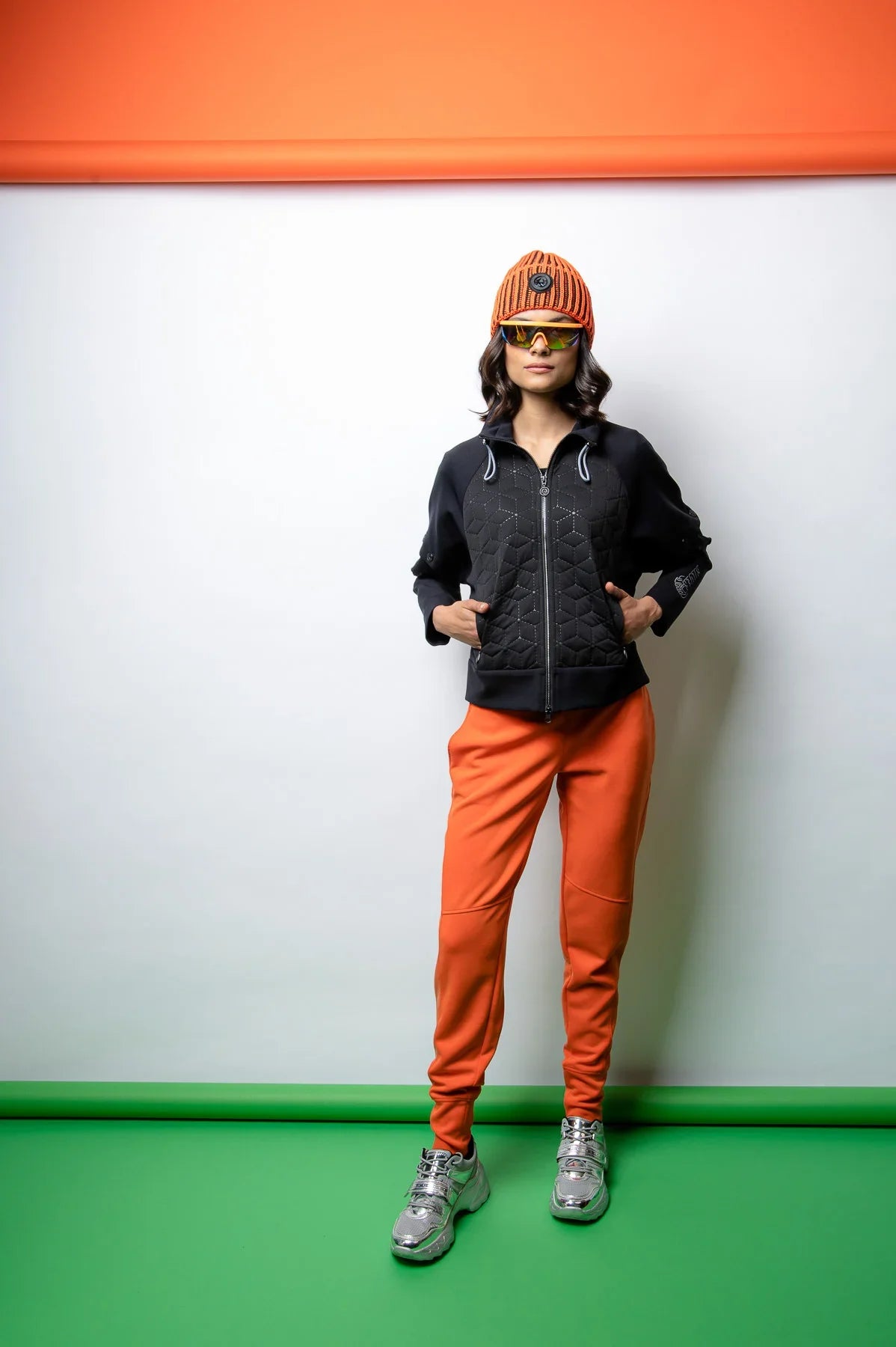 Jogg Pants with Dividing Seams