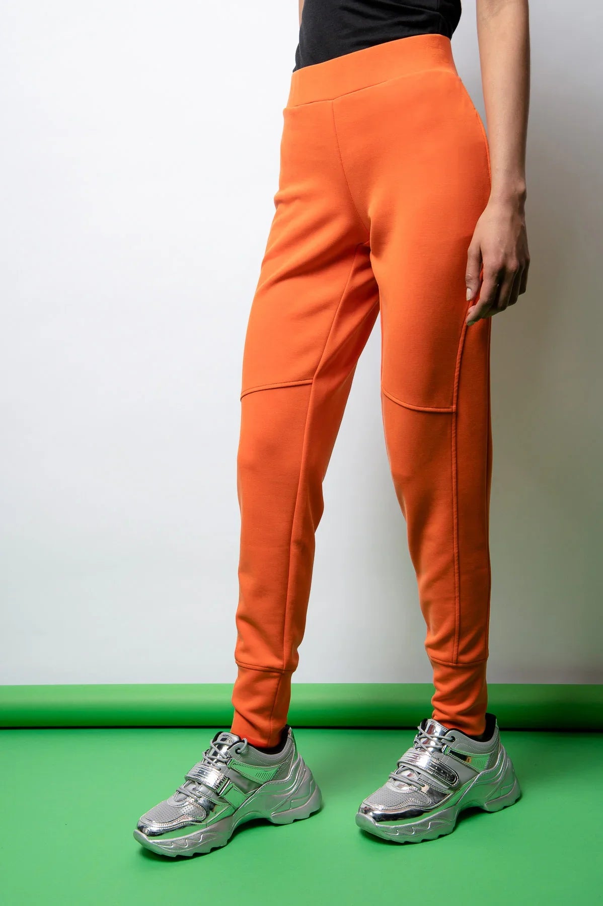 Jogg Pants with Dividing Seams