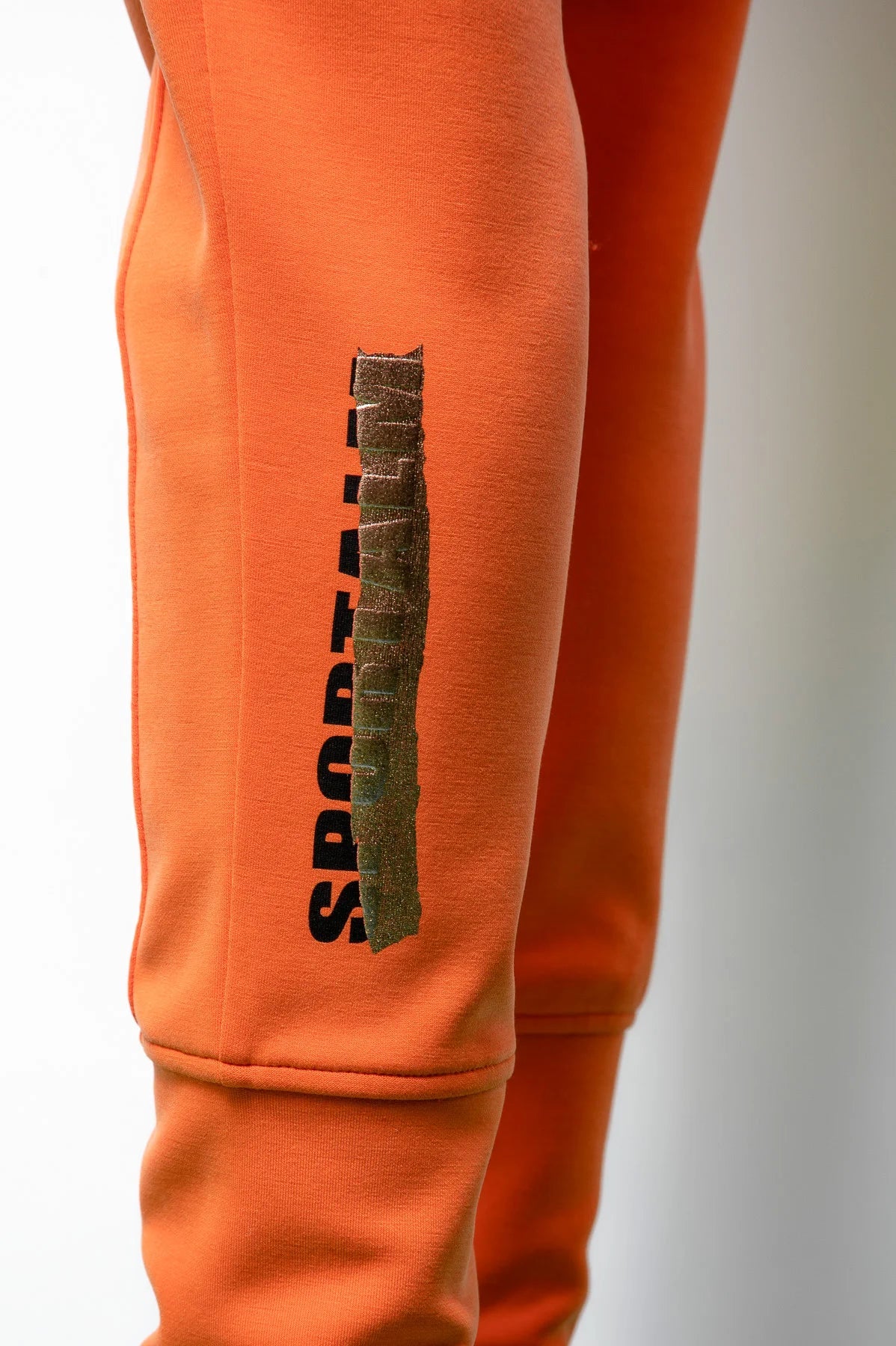 Jogg Pants with Dividing Seams